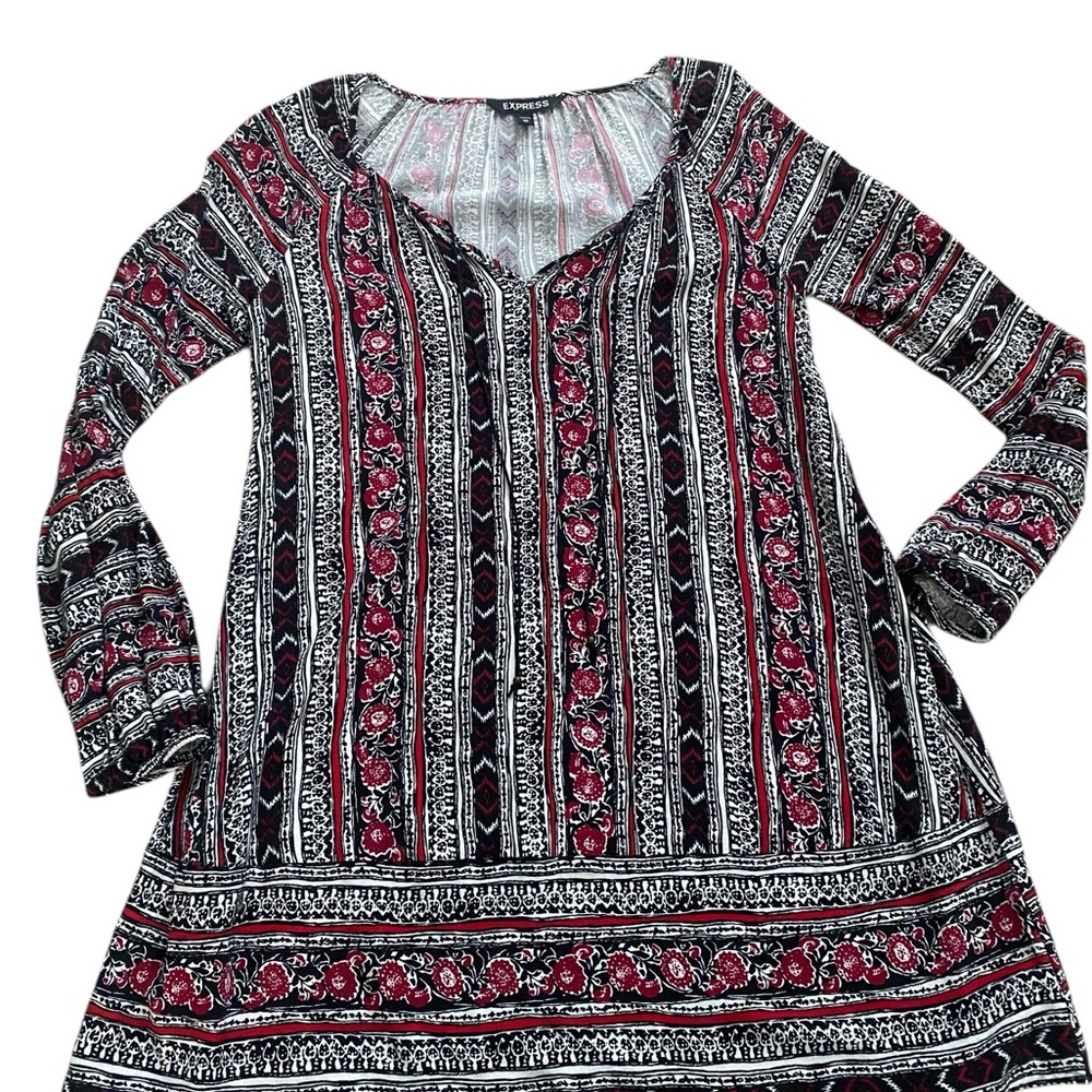 Express Women's Multicolor Patterned Top - Picture 3 of 6